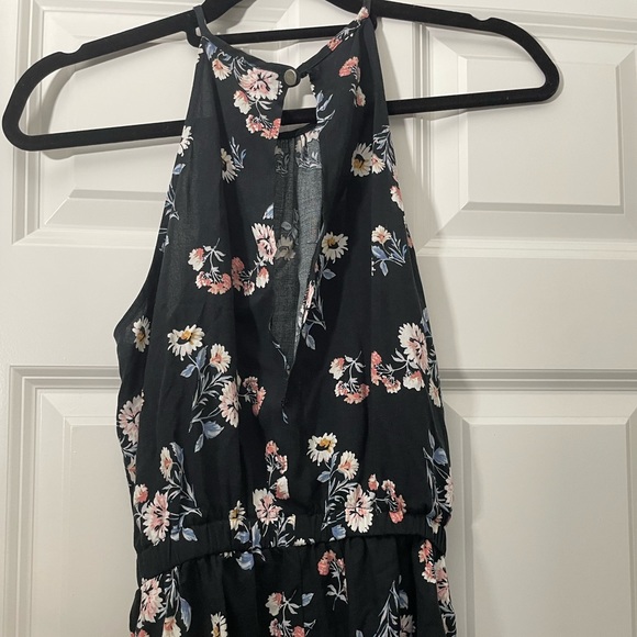 Halter floral romper - Picture 2 of 2
